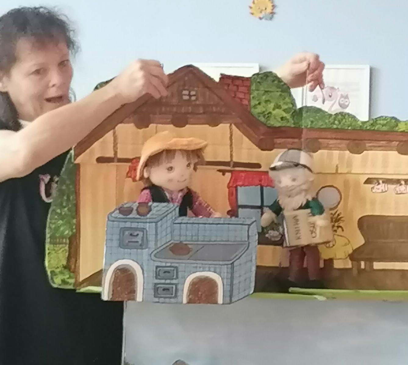 Divadýlko v MŠ: "Jak se Honza stal rytířem" :-) - 7