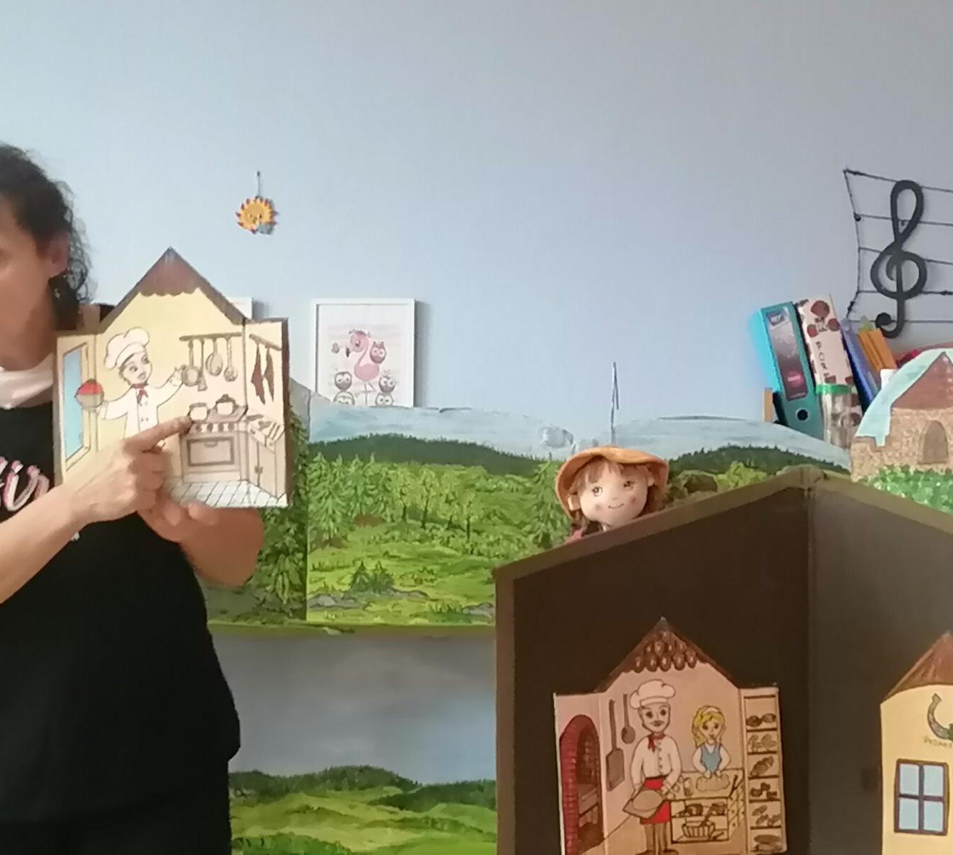 Divadýlko v MŠ: "Jak se Honza stal rytířem" :-) - 11