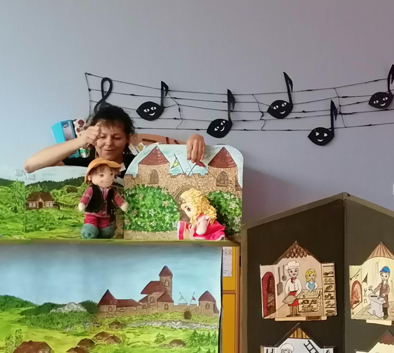 Divadýlko v MŠ: "Jak se Honza stal rytířem" :-) - 20