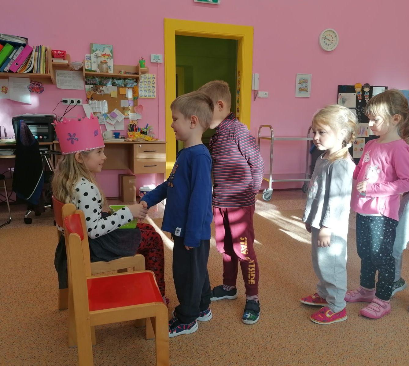 Slavíme: Stelinka měla narozeniny :-) - 11