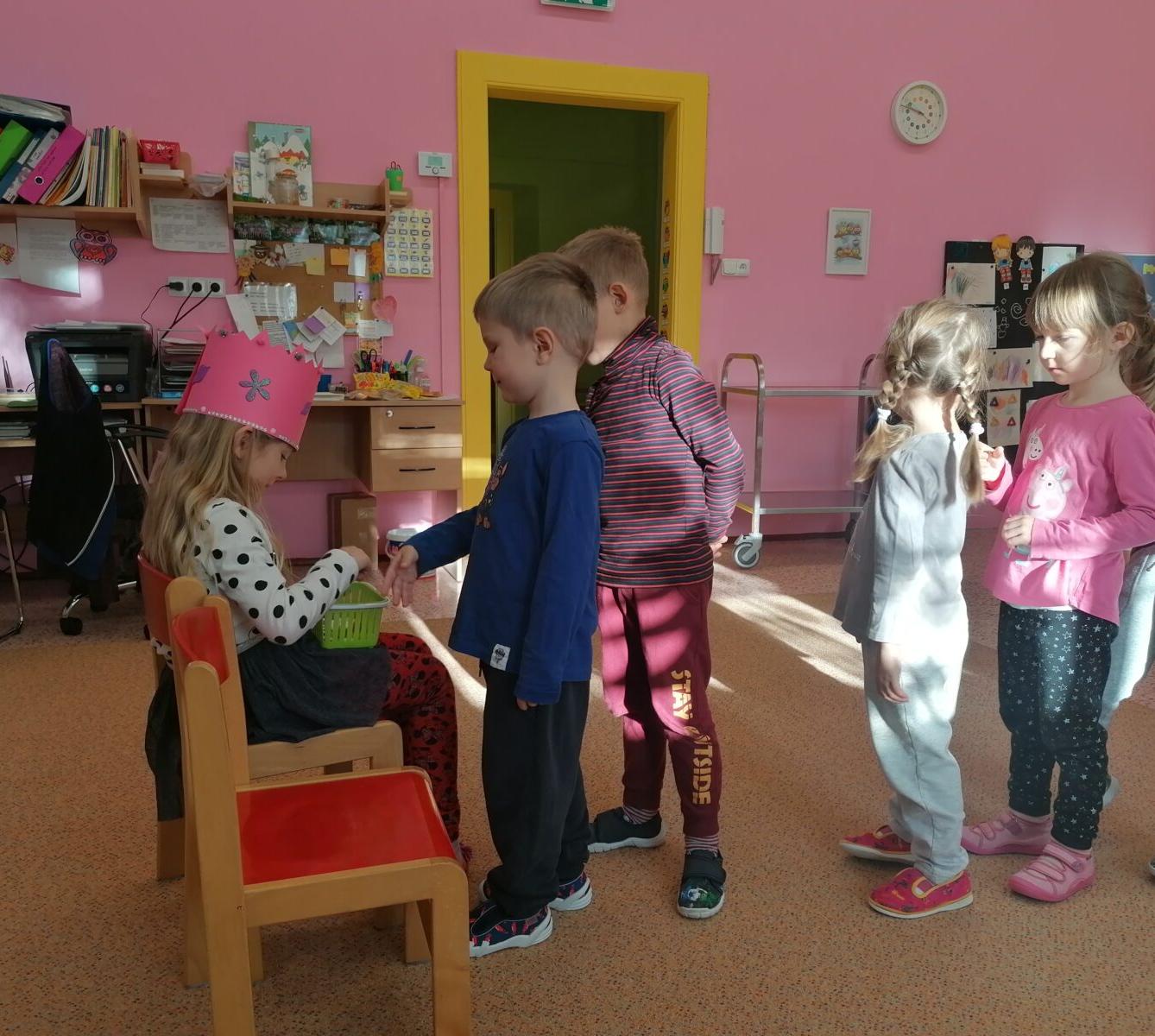 Slavíme: Stelinka měla narozeniny :-) - 12