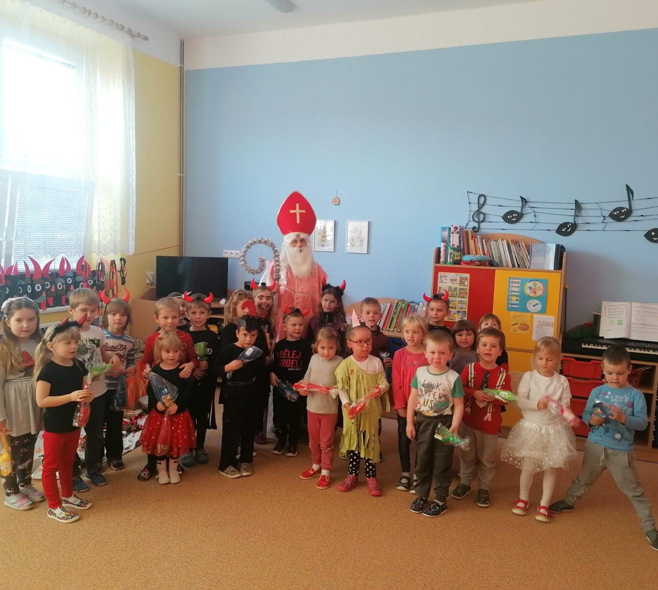 ČERTOVSKÁ BESÍDKA V MŠ :-) - 34