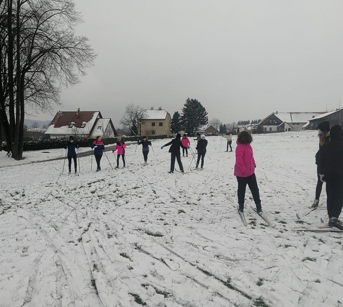 Děvčata na běžkách :) - 1