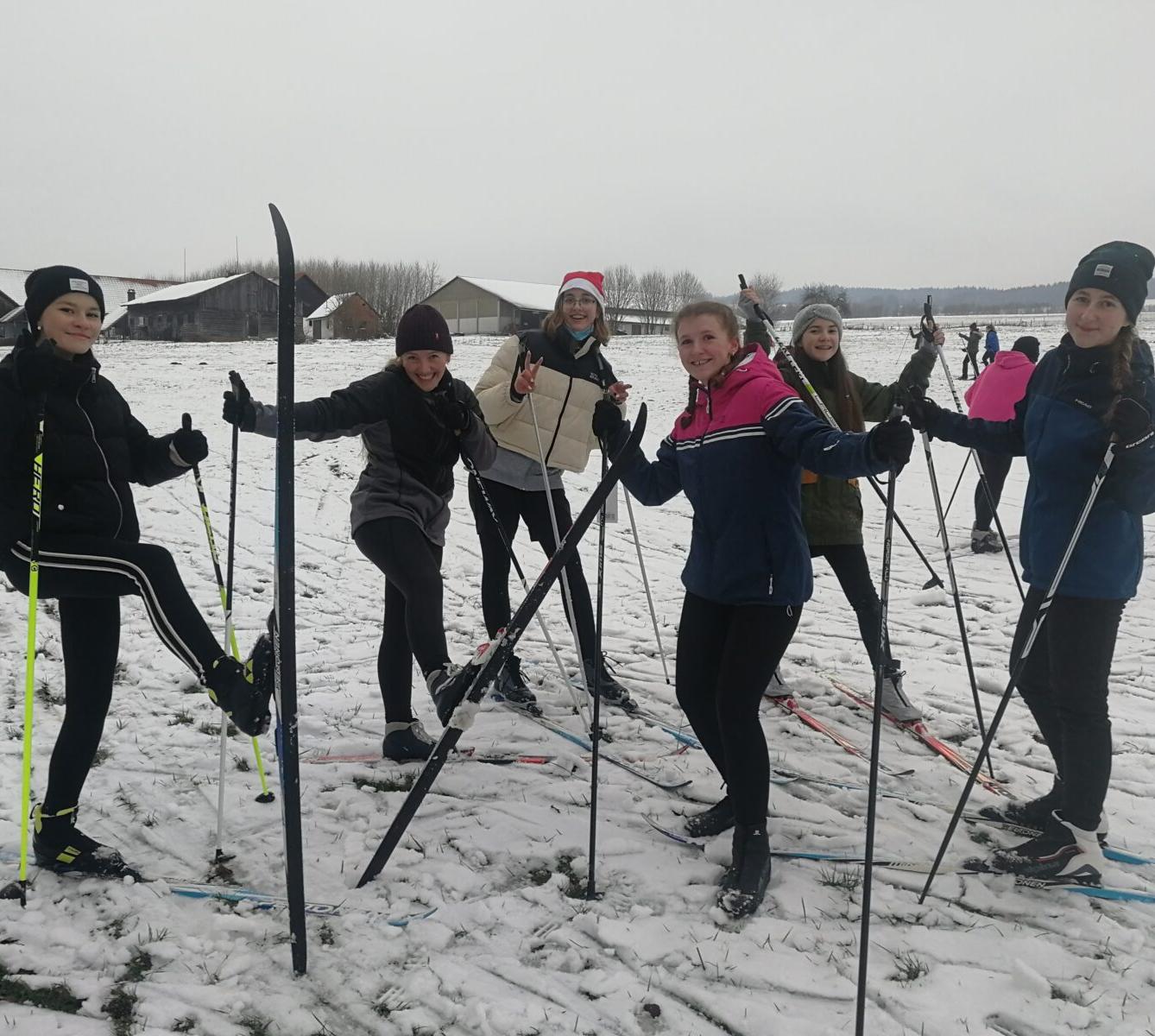 Děvčata na běžkách :) - 2