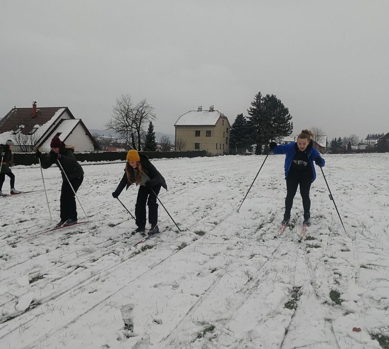 Děvčata na běžkách :) - 6