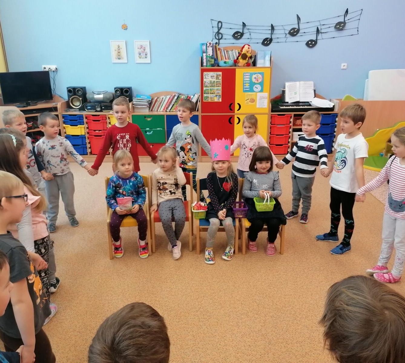 Slavíme: Klárka- narozeniny, Lucinka a Julinky - svátky :-) - 1