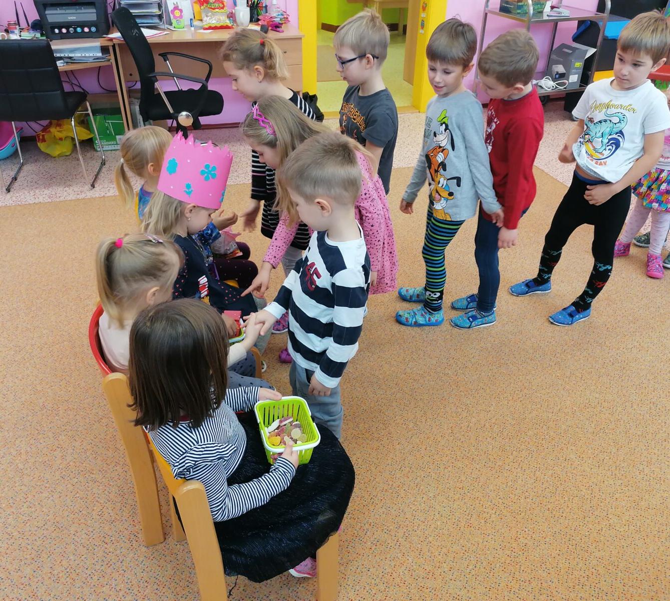 Slavíme: Klárka- narozeniny, Lucinka a Julinky - svátky :-) - 8