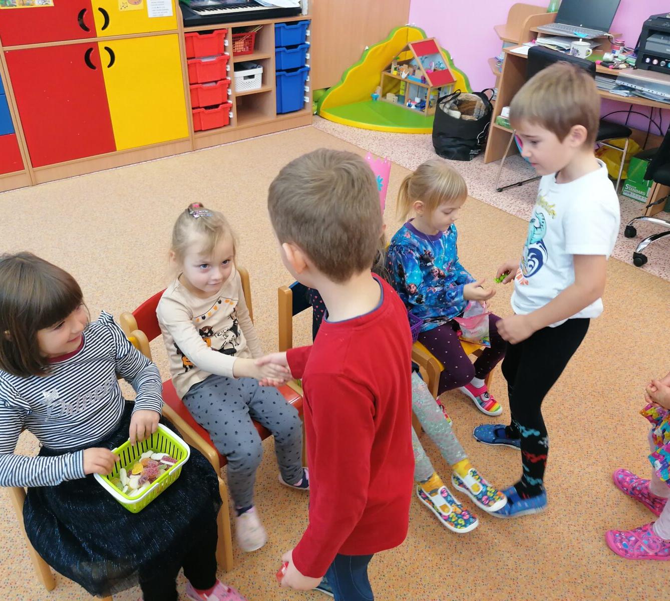 Slavíme: Klárka- narozeniny, Lucinka a Julinky - svátky :-) - 11