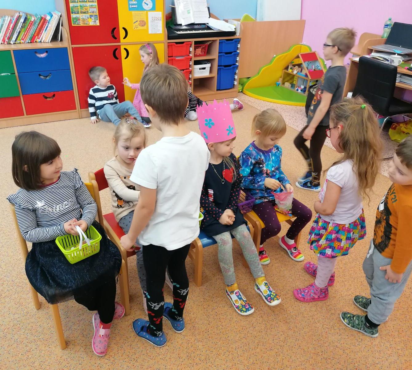 Slavíme: Klárka- narozeniny, Lucinka a Julinky - svátky :-) - 12