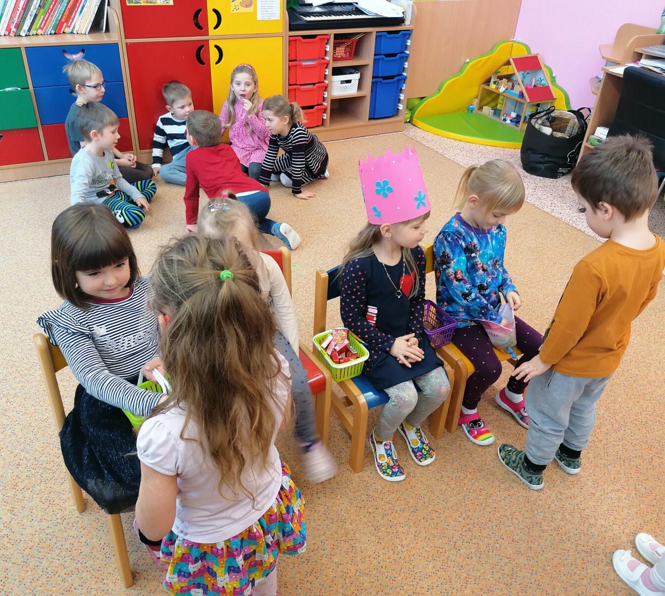 Slavíme: Klárka- narozeniny, Lucinka a Julinky - svátky :-) - 13