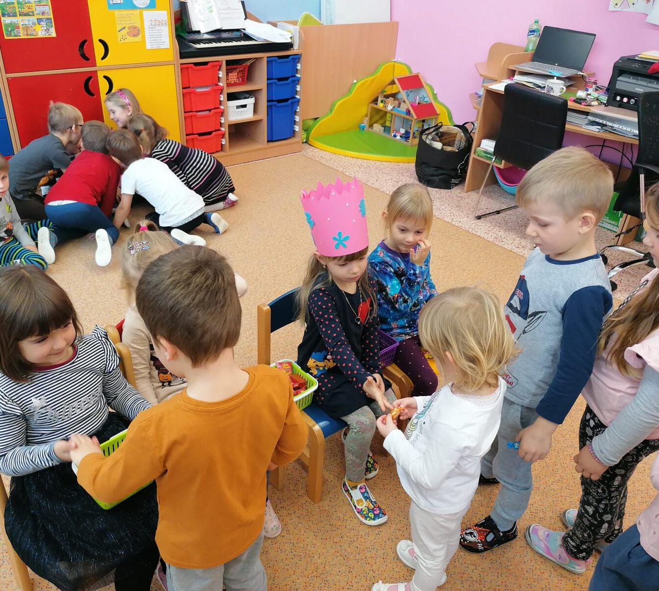 Slavíme: Klárka- narozeniny, Lucinka a Julinky - svátky :-) - 15