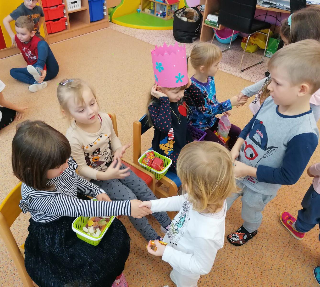 Slavíme: Klárka- narozeniny, Lucinka a Julinky - svátky :-) - 16