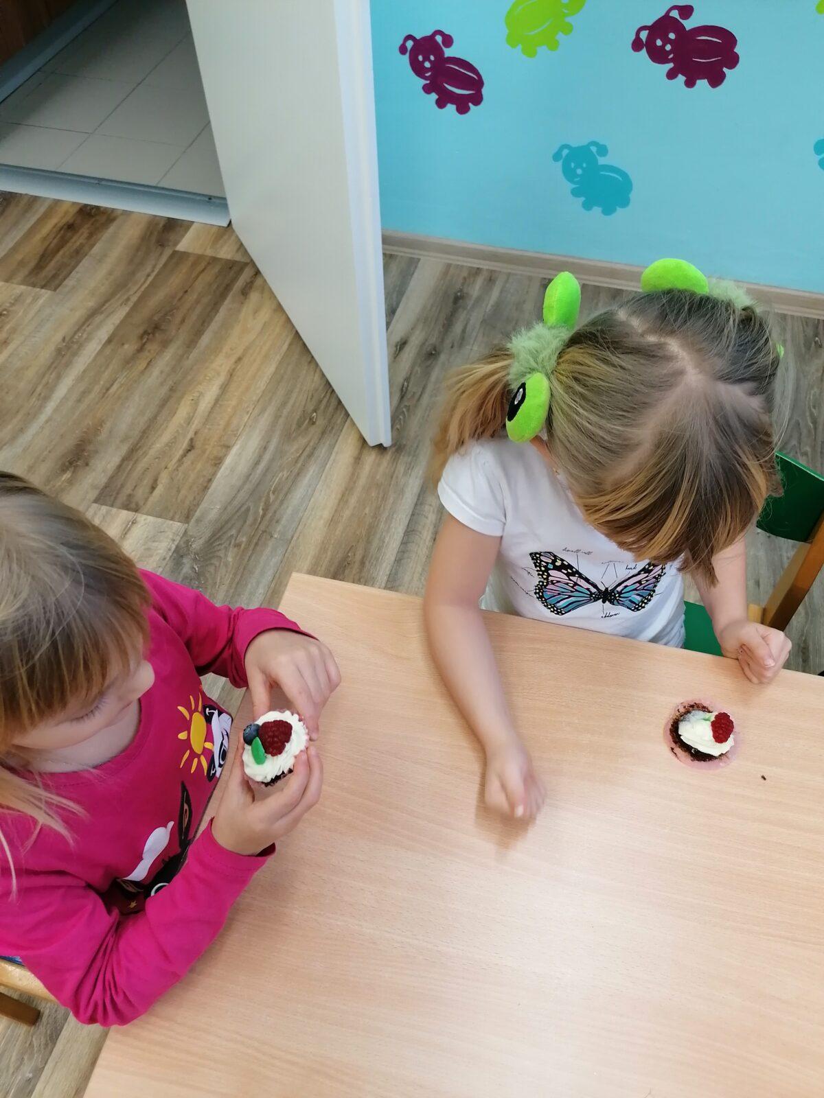 Slavíme: Vanesska měla narozeniny :-) - 14