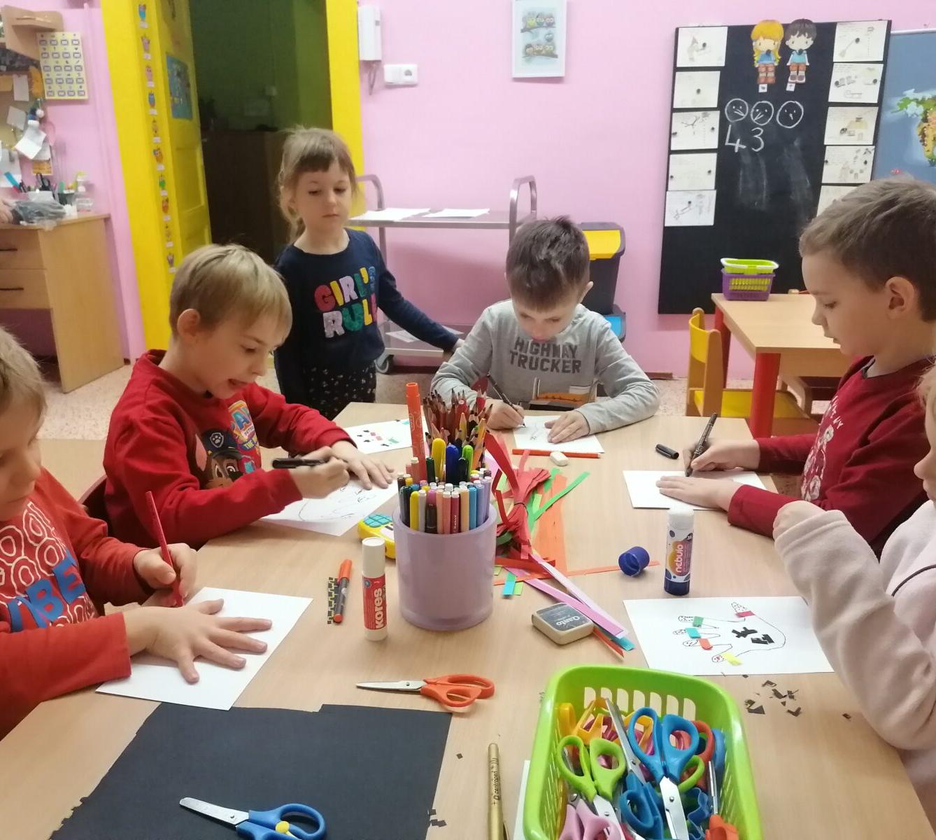 Tvořeníčko, tvoření: "Sněkulák", rodinka sněhuláků :-) - 6