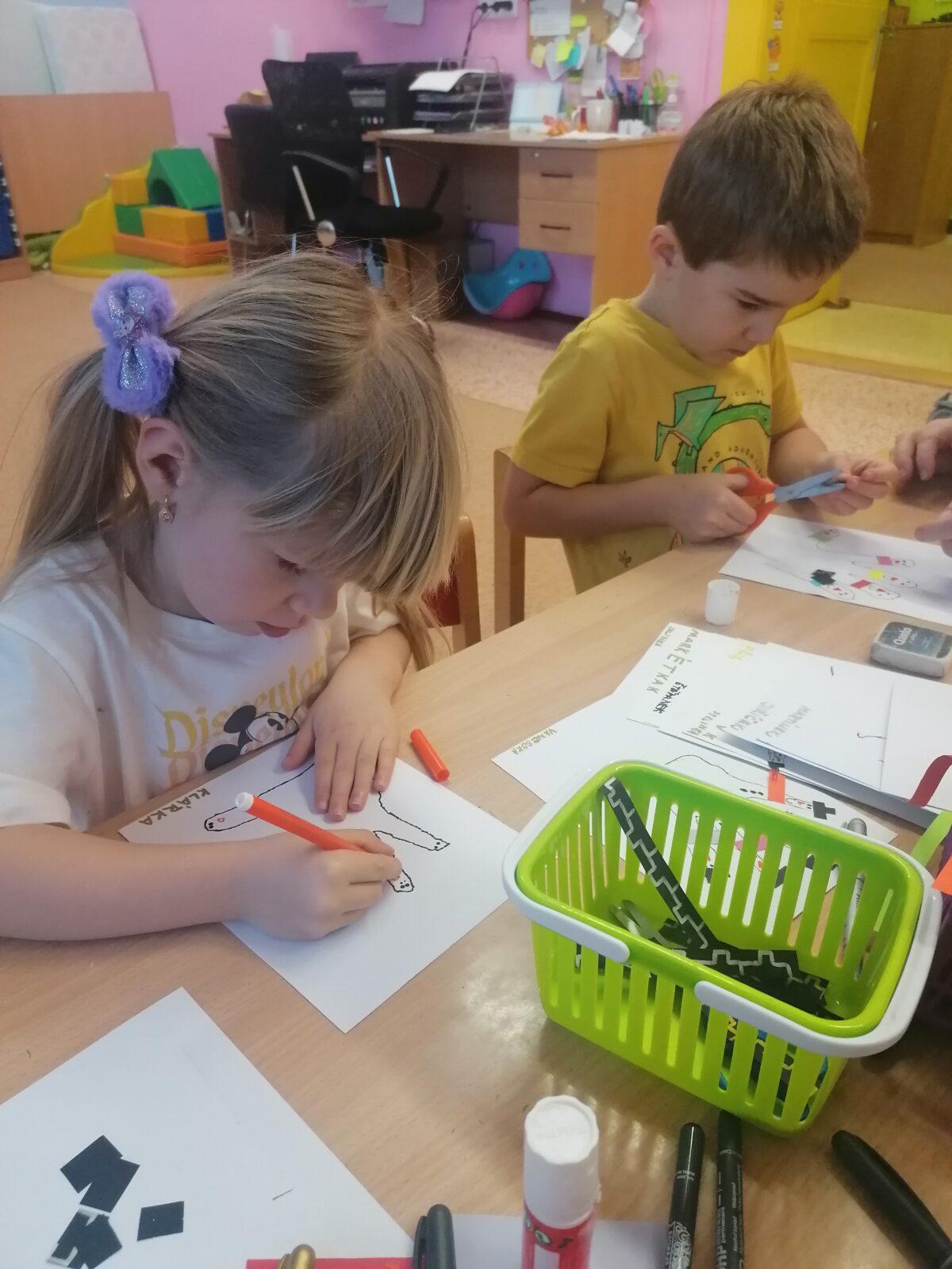 Tvořeníčko, tvoření: "Sněkulák", rodinka sněhuláků :-) - 36