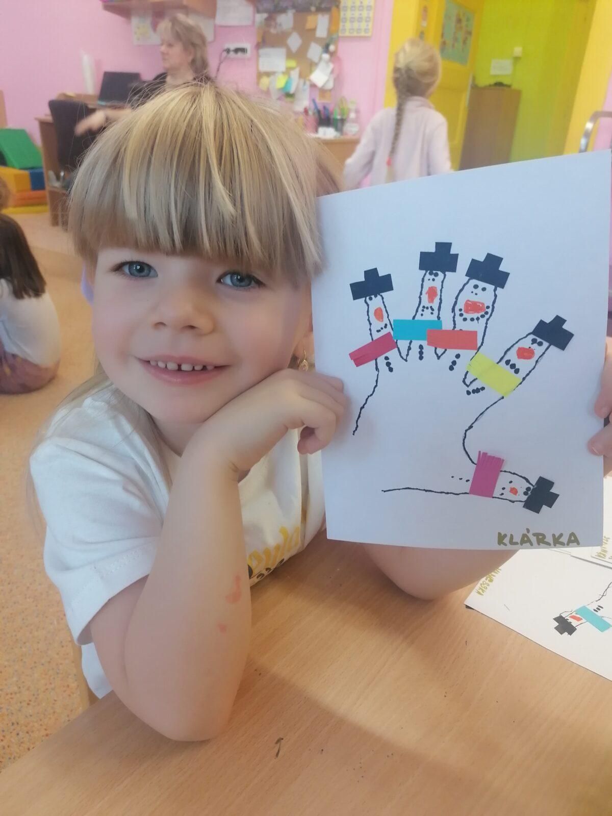 Tvořeníčko, tvoření: "Sněkulák", rodinka sněhuláků :-) - 40