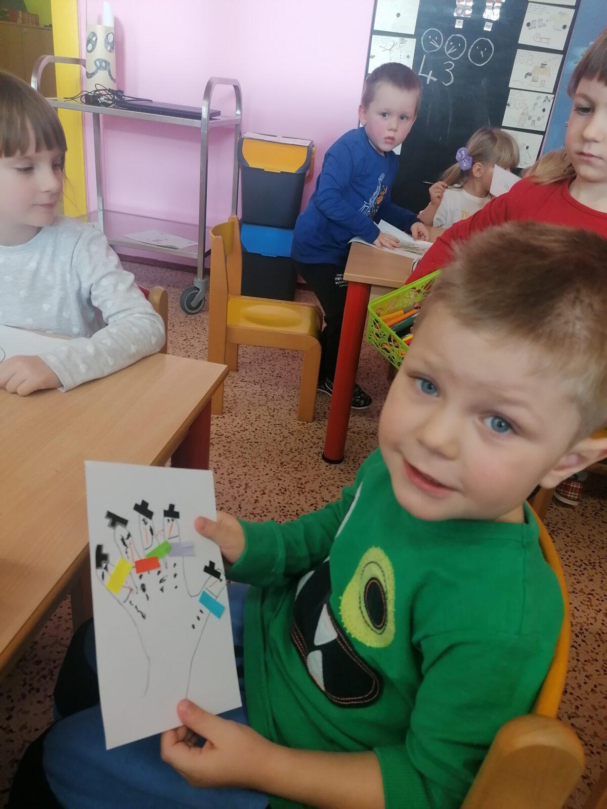 Tvořeníčko, tvoření: "Sněkulák", rodinka sněhuláků :-) - 46