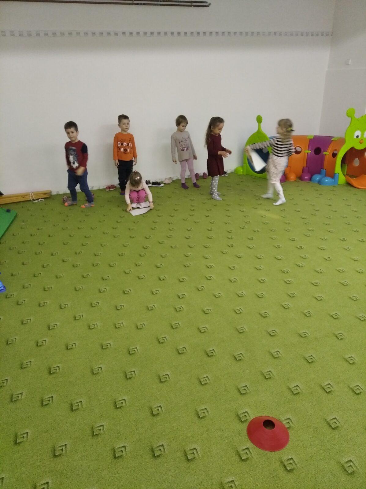 broučci a sovičky: zimní radovánky-olympiáda (1) - 6