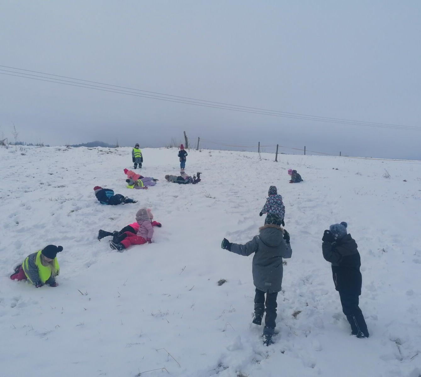 Dovádíme ve sněhu!!!!! :-) - 9