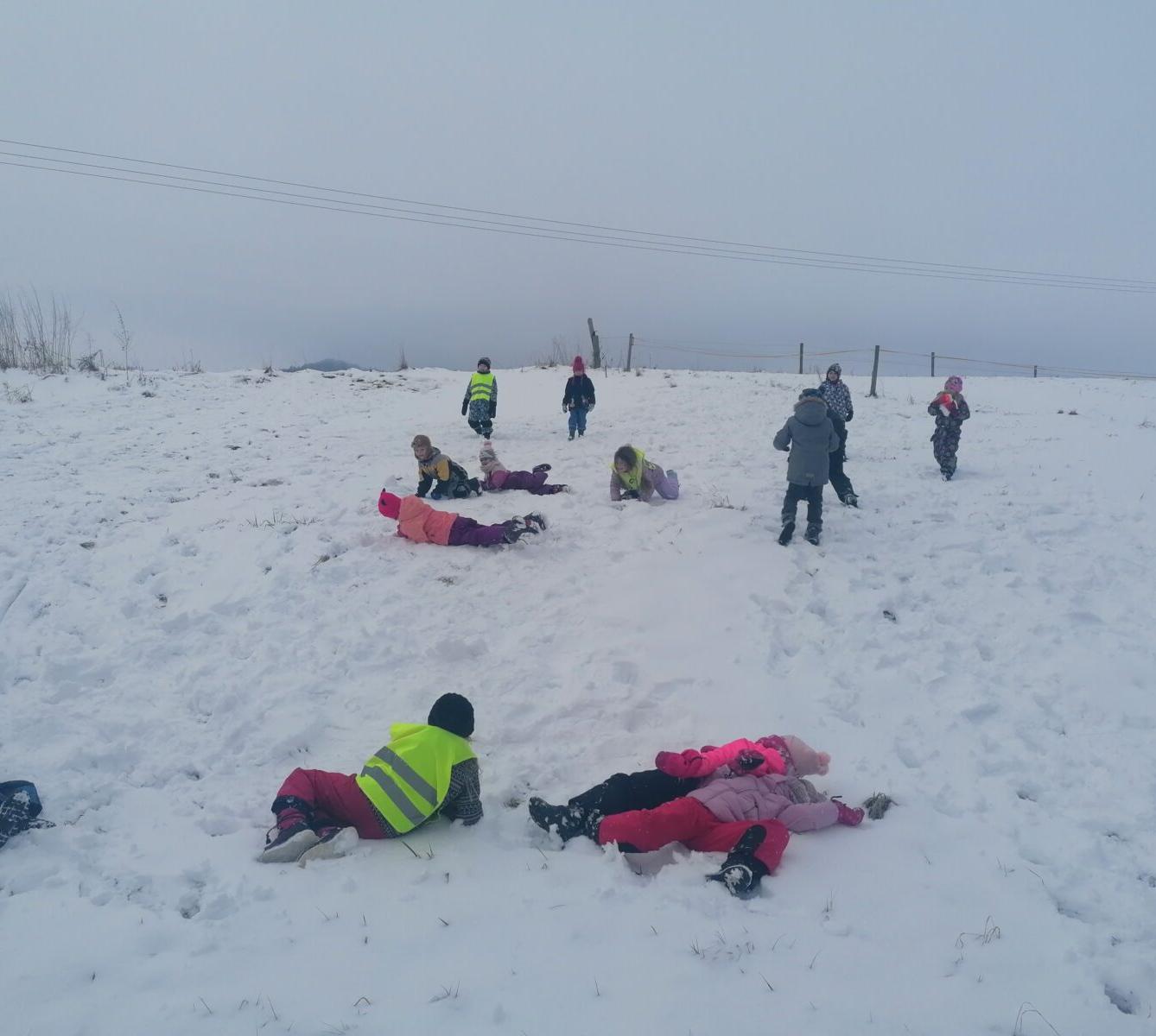 Dovádíme ve sněhu!!!!! :-) - 10