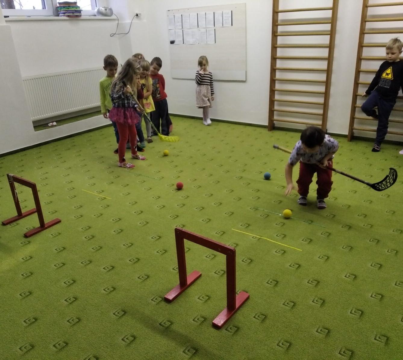 broučci a sovičky: zimní radovánky-olympiáda (1) - 21