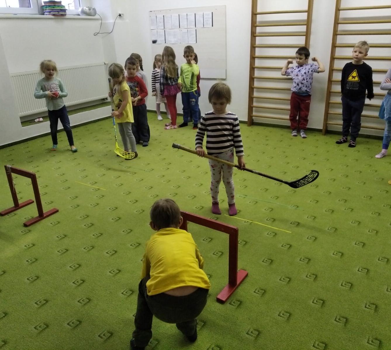 broučci a sovičky: zimní radovánky-olympiáda (1) - 23