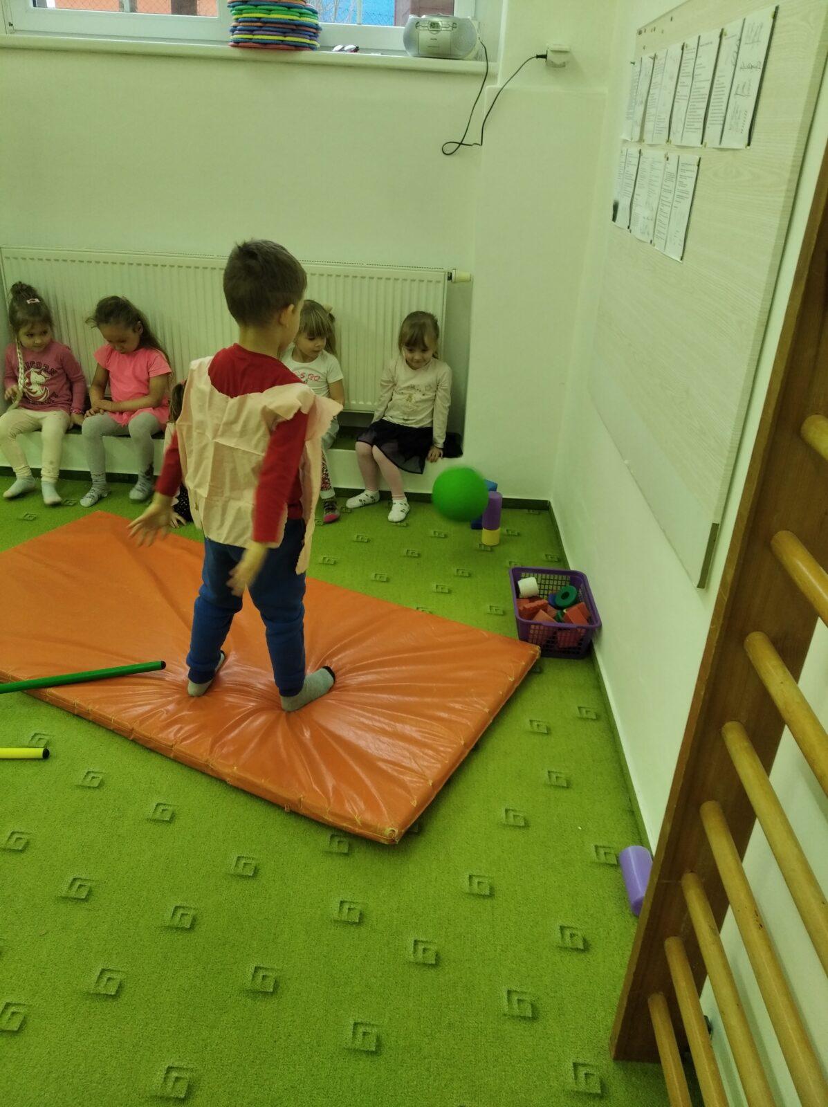 broučci a sovičky: zimní radovánky-olympiáda (1) - 85