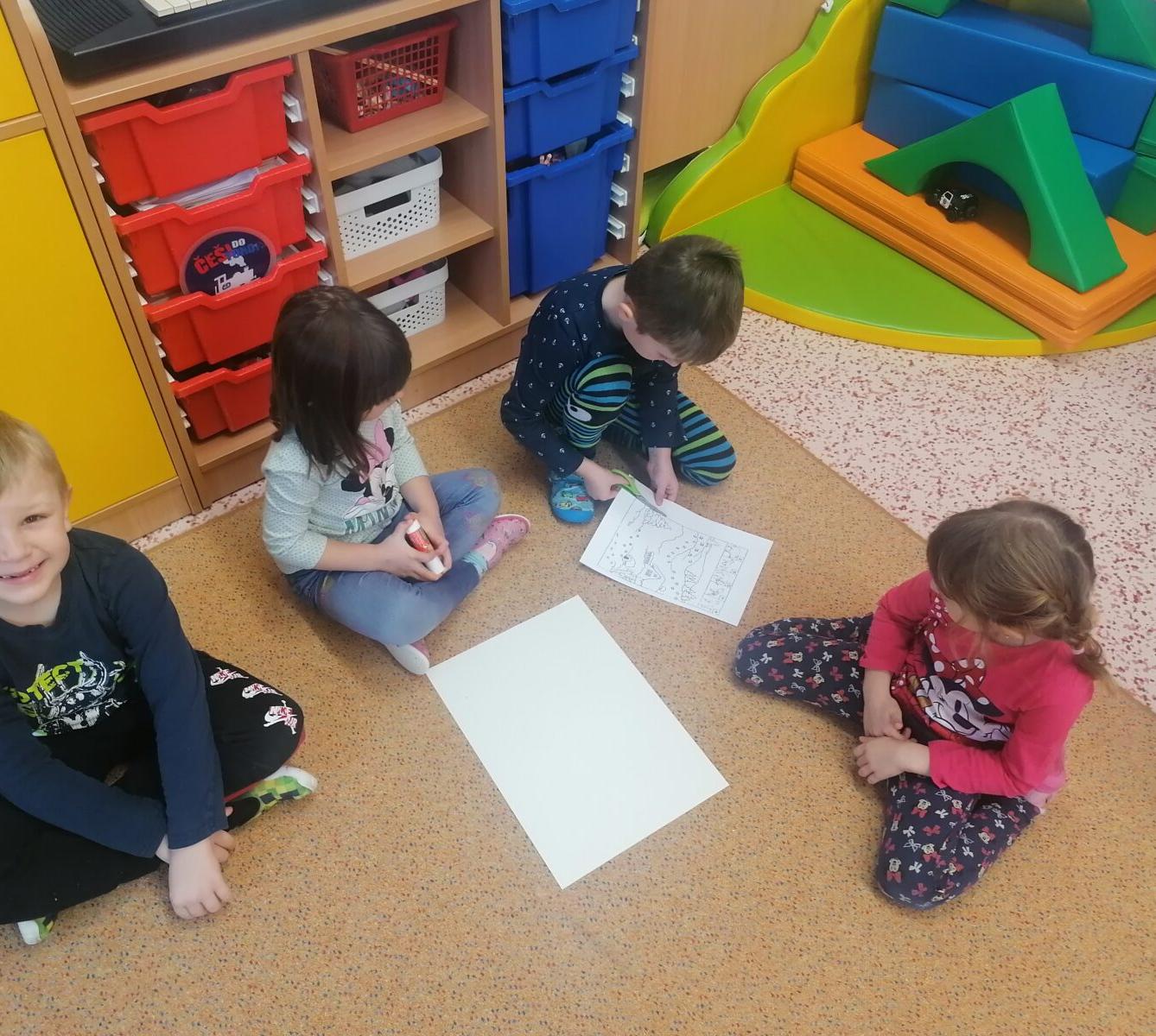 "Zvířátka a ptáčci v zimě" - skupinové práce :-) - 4