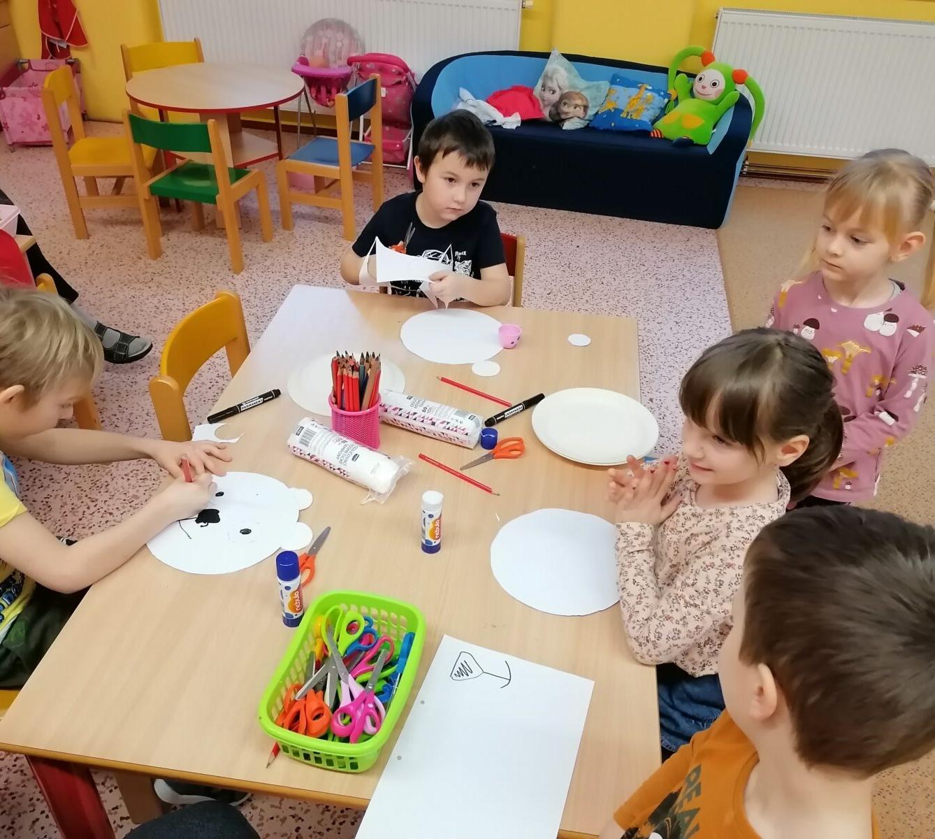 "Zvířátka a ptáčci v zimě" - skupinové práce :-) - 52