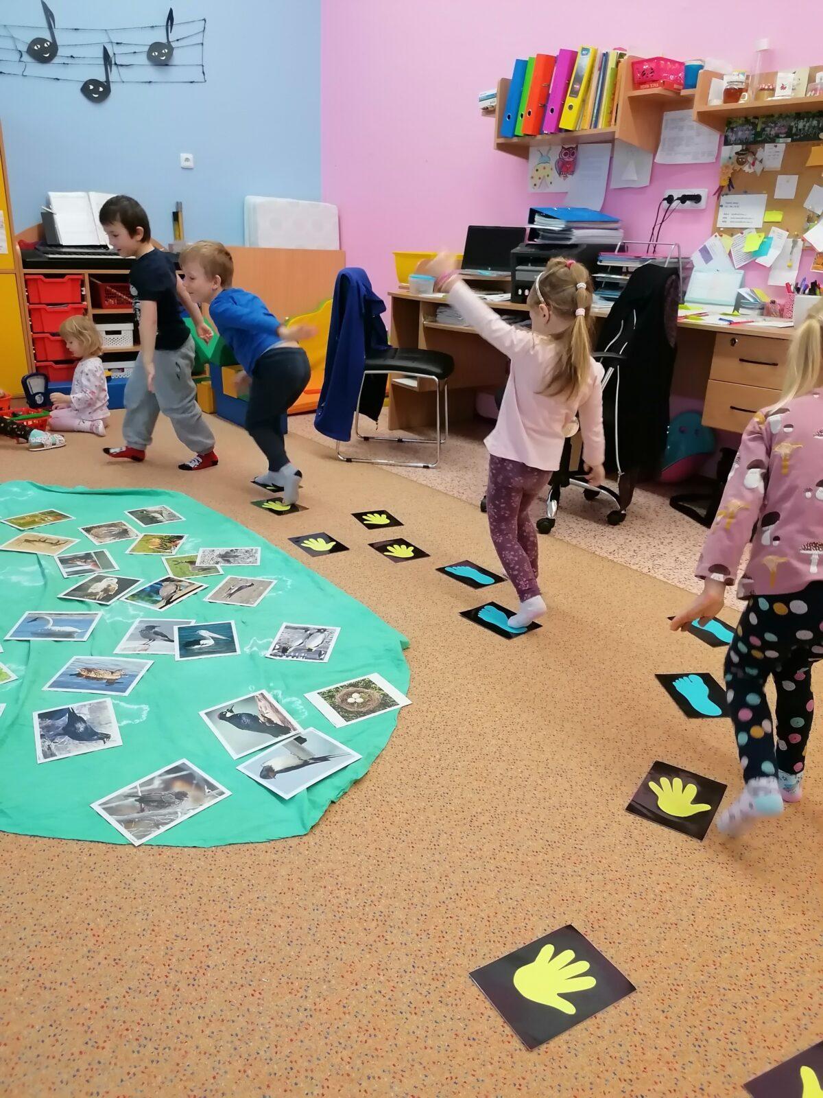 "Zvířátka a ptáčci v zimě" - skupinové práce :-) - 68