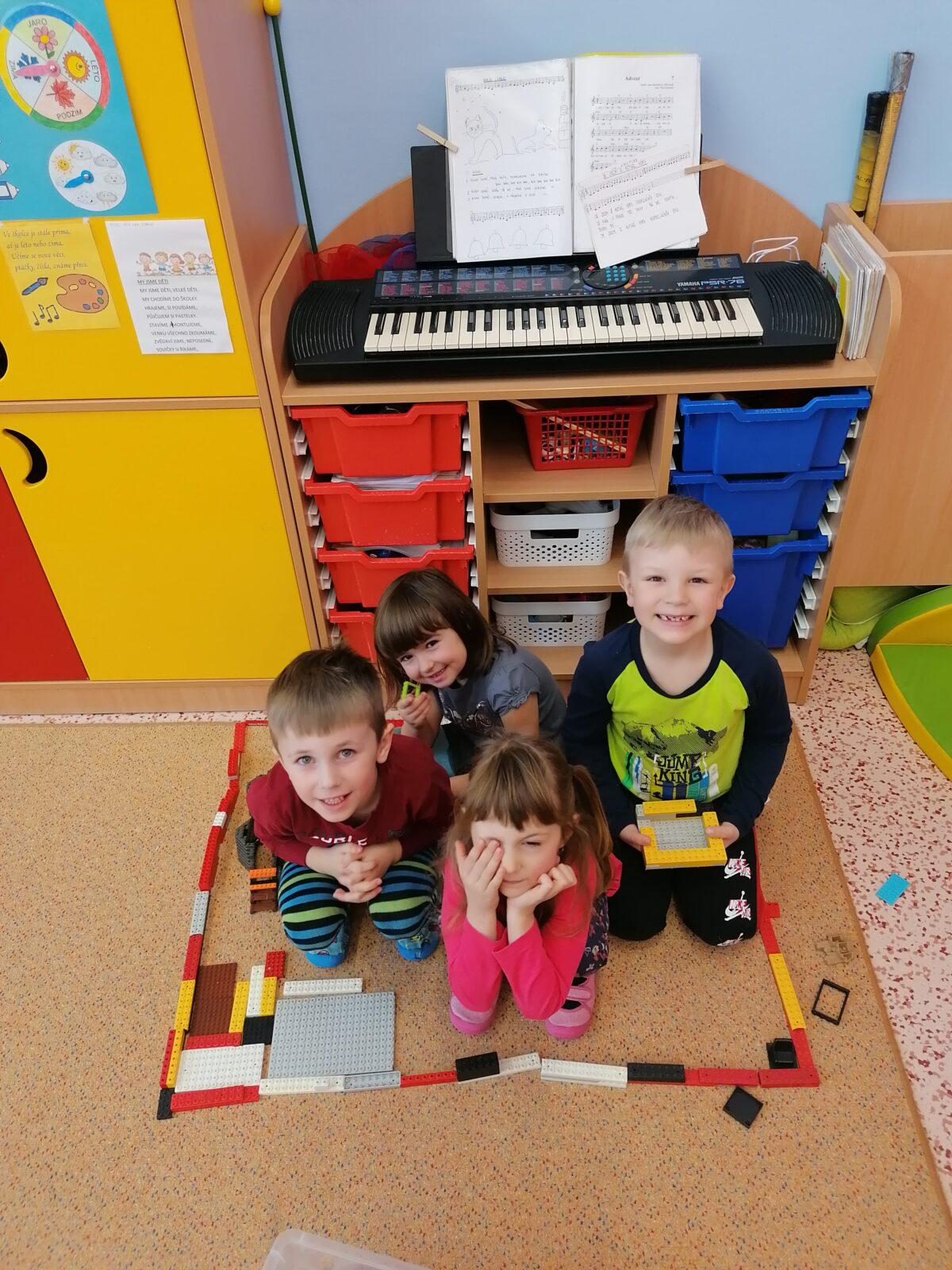 "Zvířátka a ptáčci v zimě" - skupinové práce :-) - 88