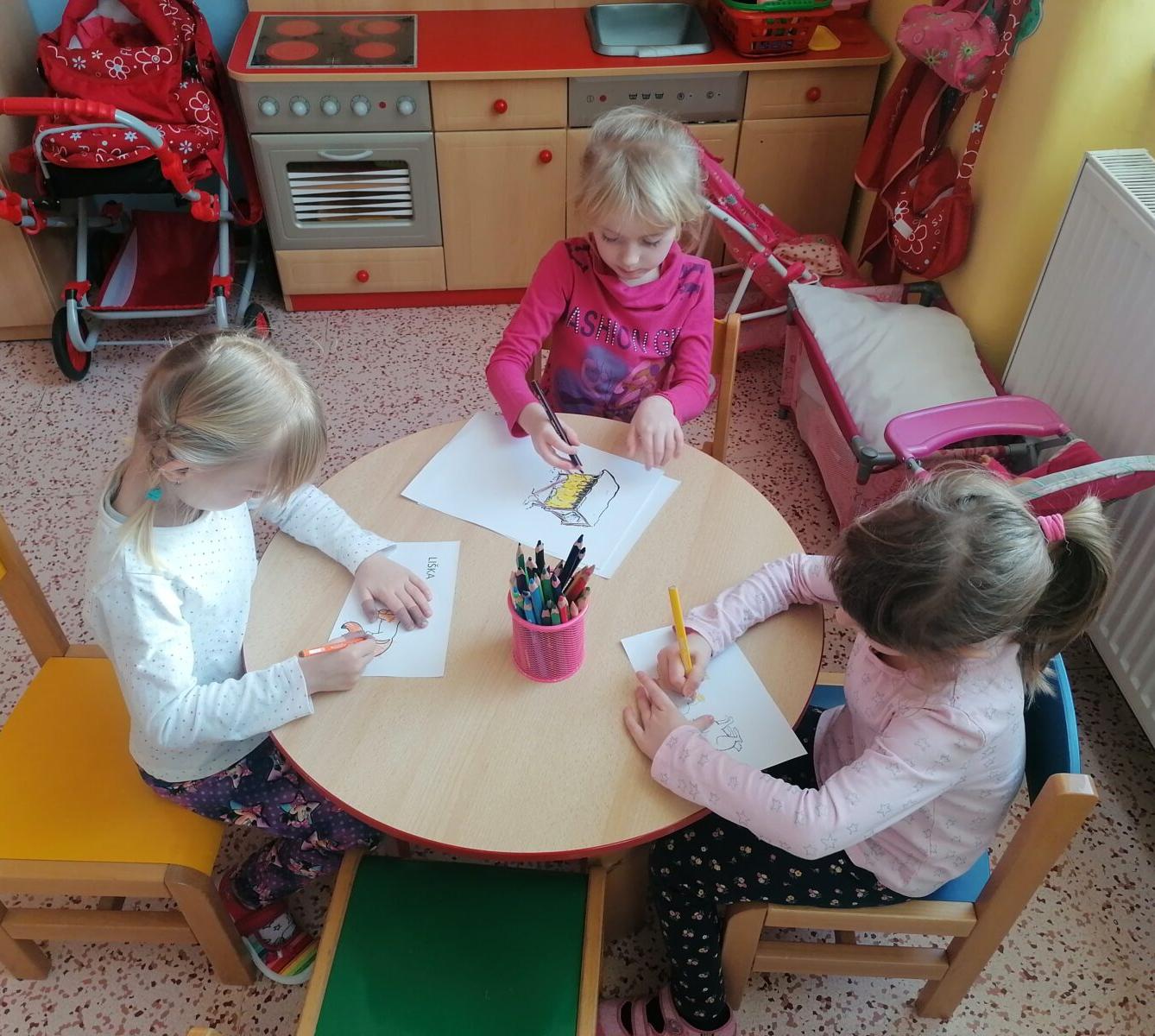 "Zvířátka a ptáčci v zimě" - skupinové práce :-) - 105