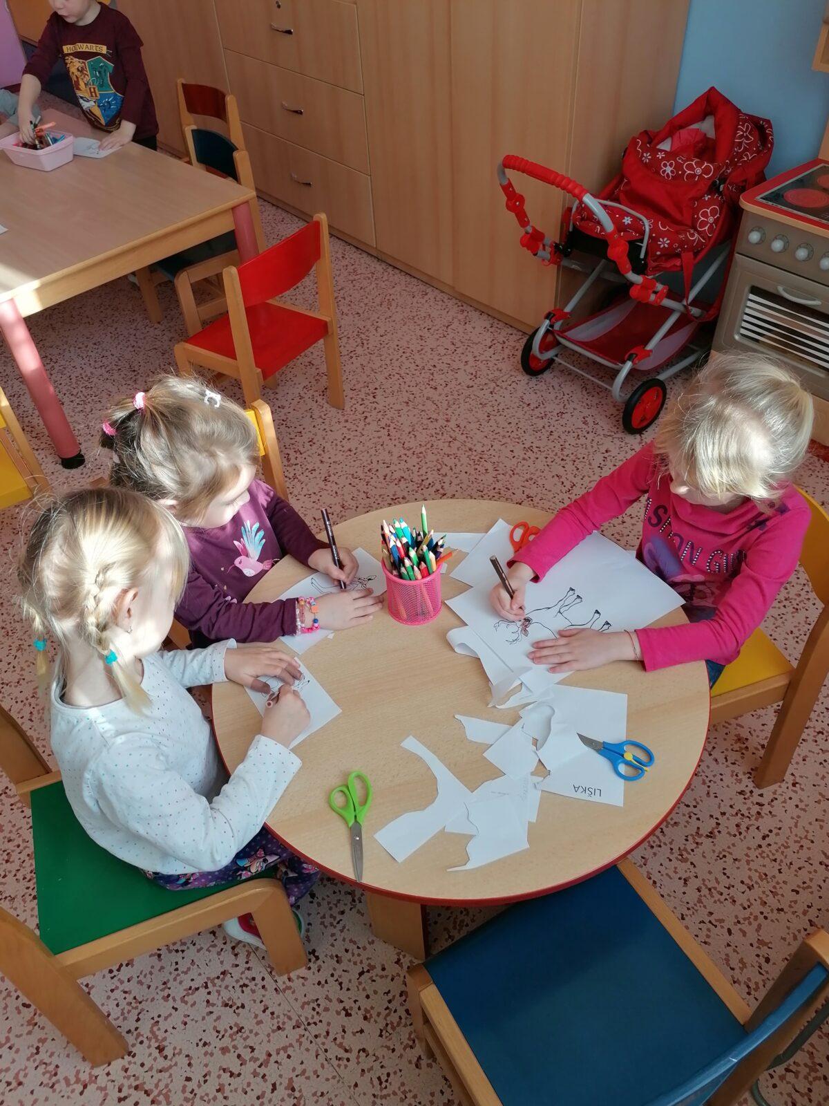 "Zvířátka a ptáčci v zimě" - skupinové práce :-) - 115