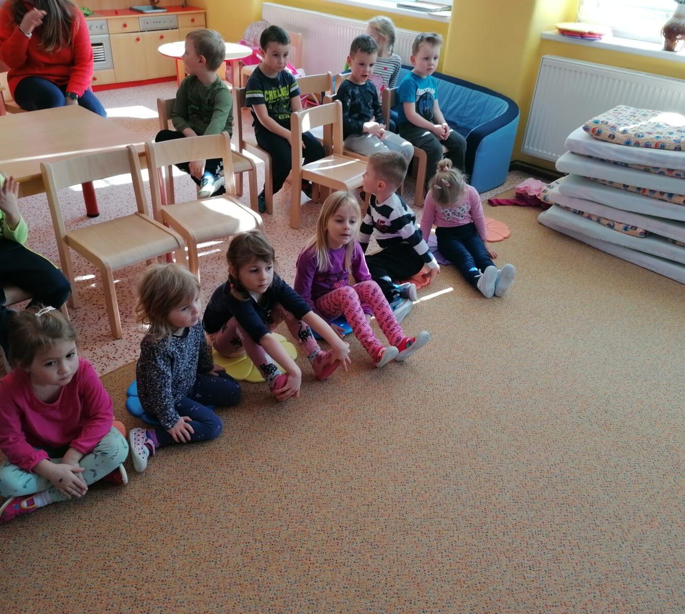 Dramatizace pohádky: "ČERVENÁ KARKULKA" :-) - 12