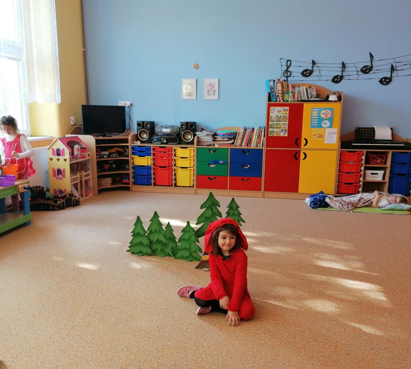 Dramatizace pohádky: "ČERVENÁ KARKULKA" :-) - 18