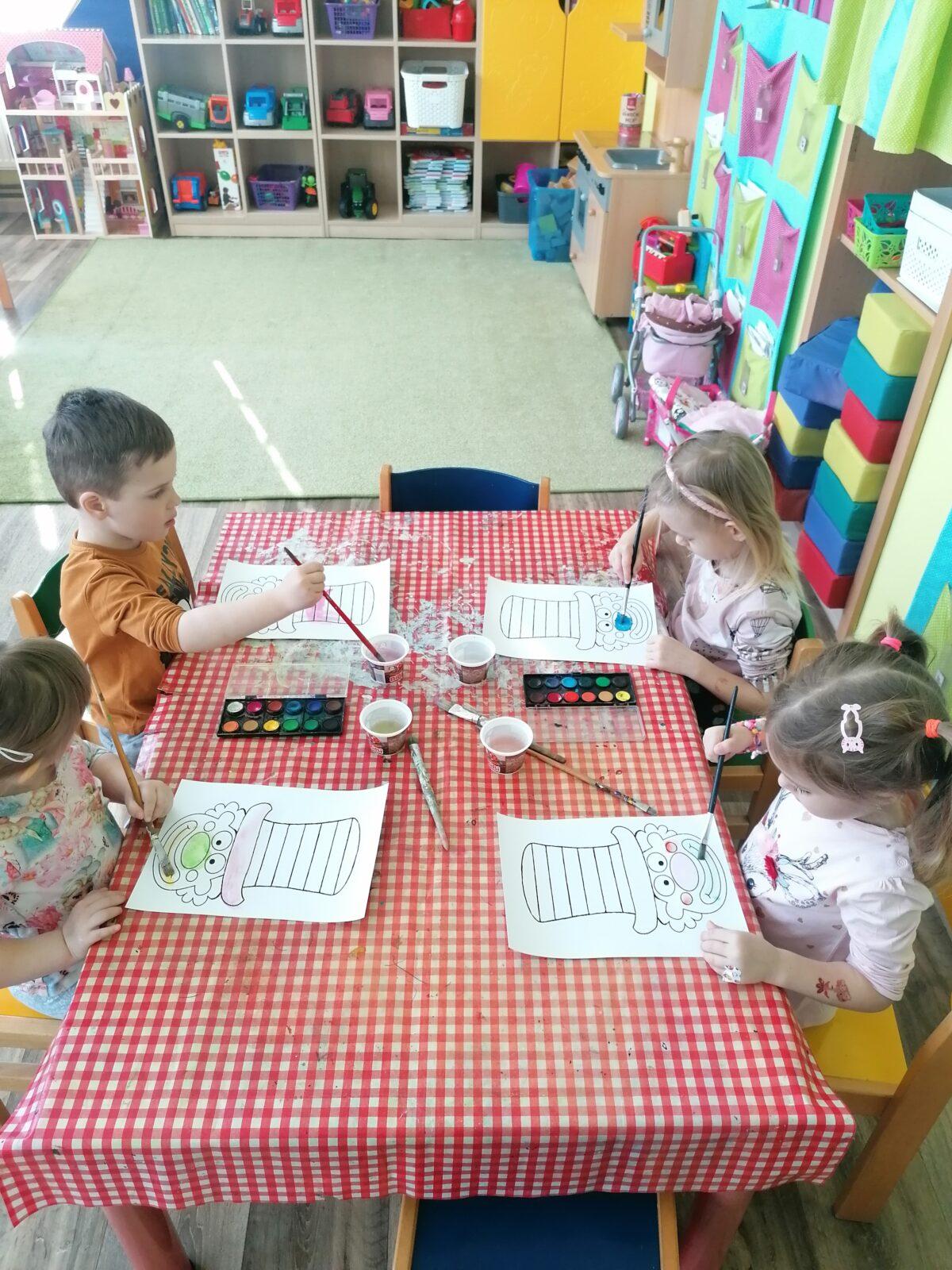 Broučci: tvořeníčko, tvoření: "karneval" :-) - 1