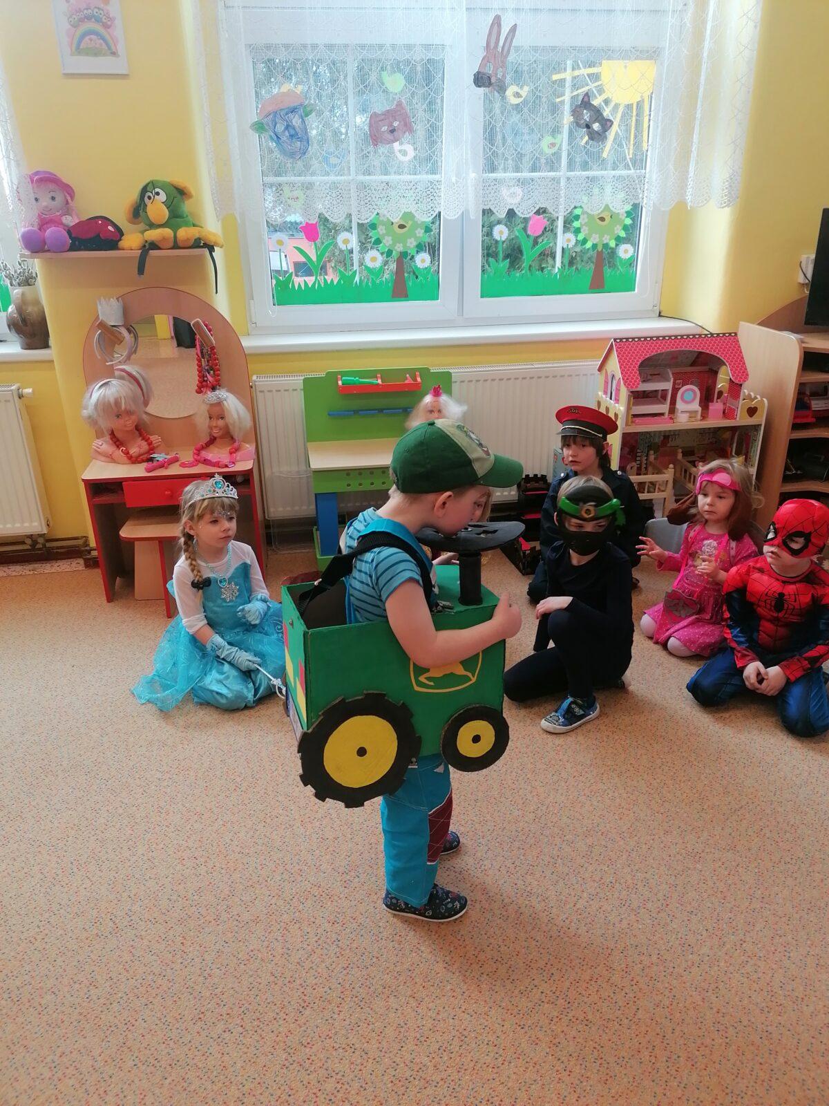 Přípravy na karneval a karnevalové dopoledne:-) - 40