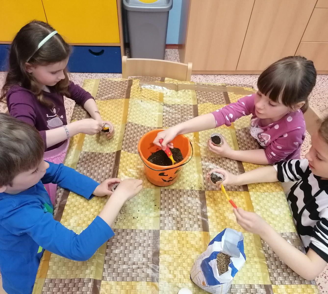 Tvořeníčko, tvoření: "malované vajíčko" - 1