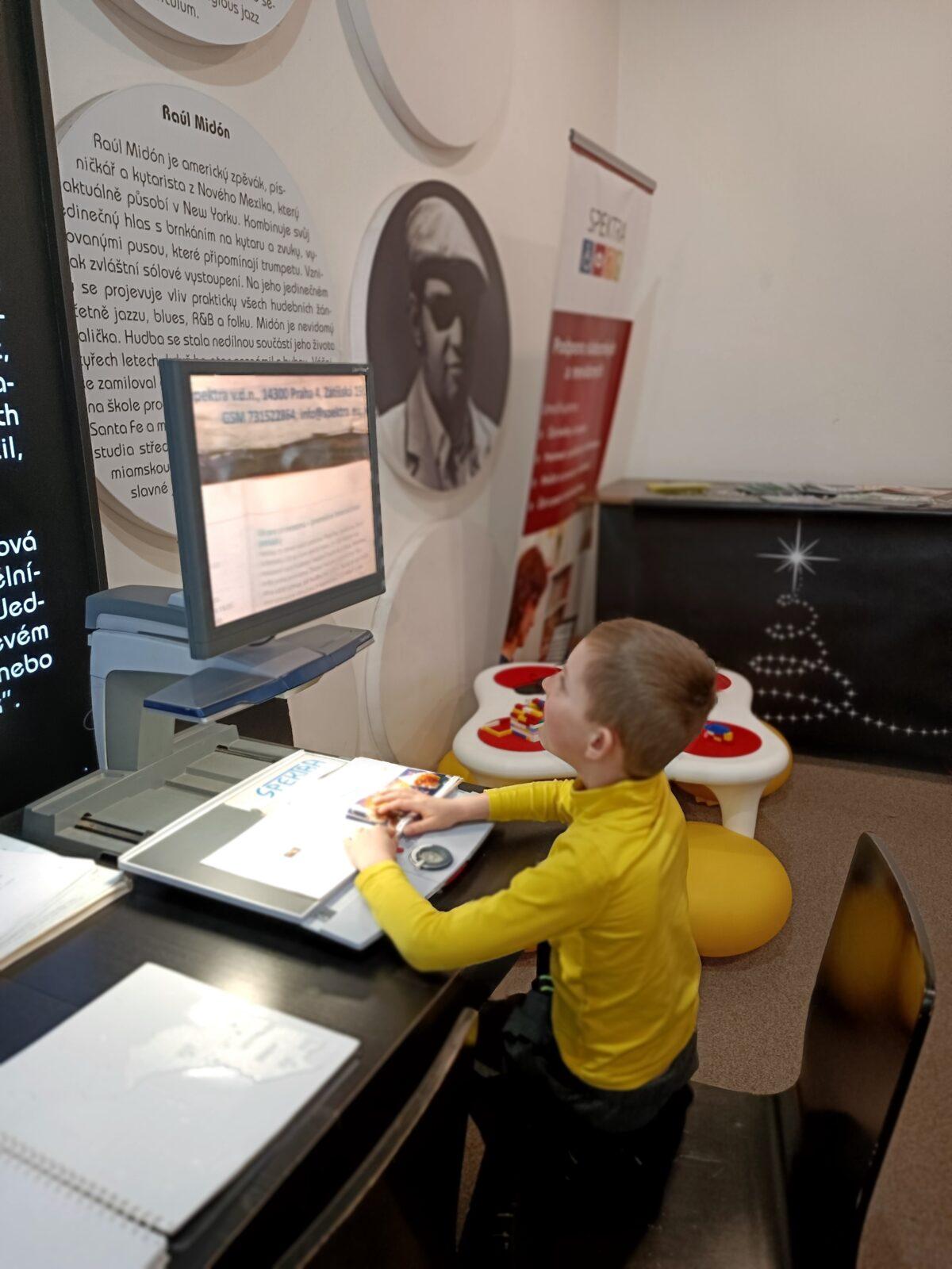 TLAPKY 1.-Praha- cesta a Neviditelná výstava - 5