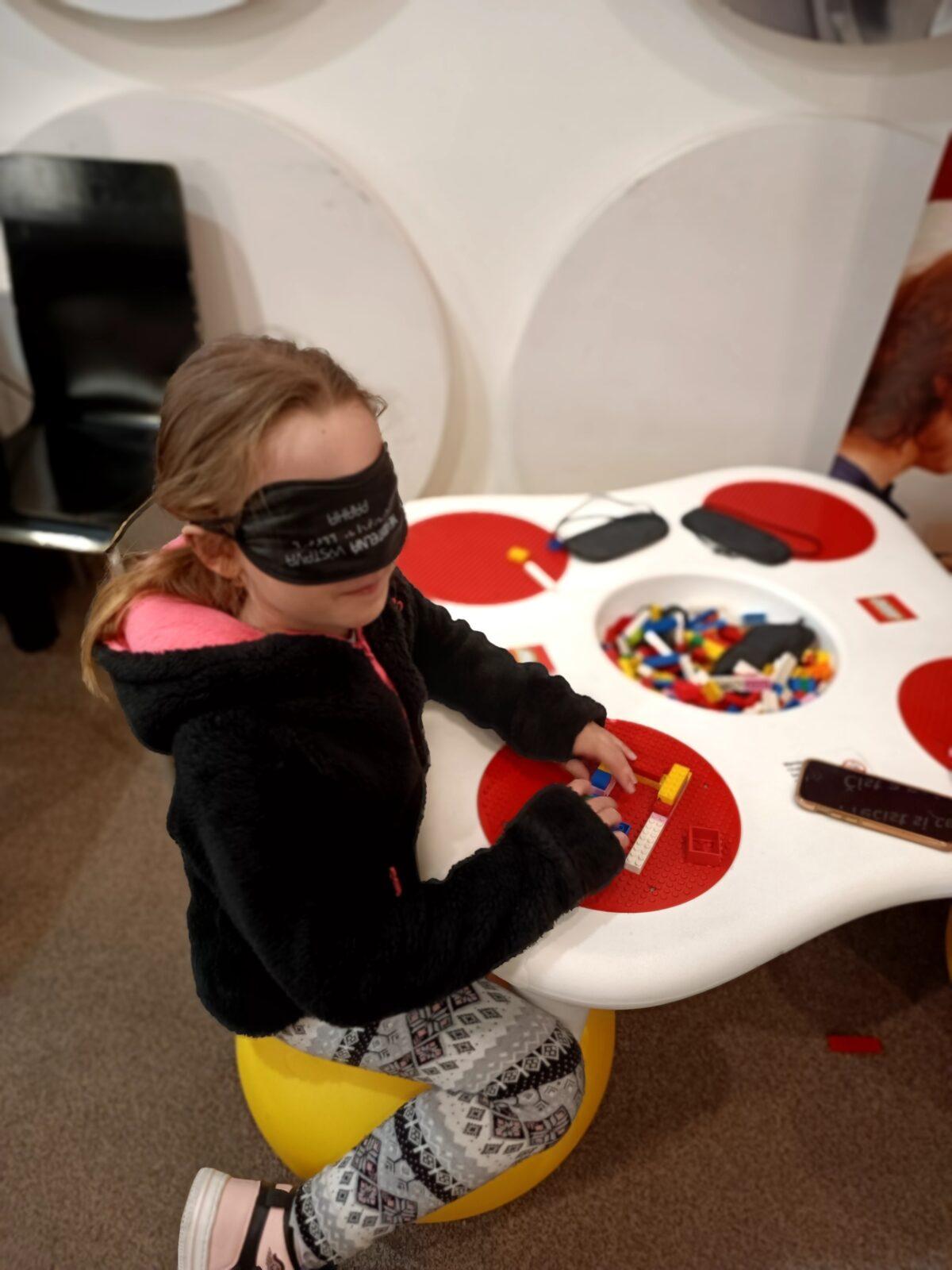 TLAPKY 1.-Praha- cesta a Neviditelná výstava - 10