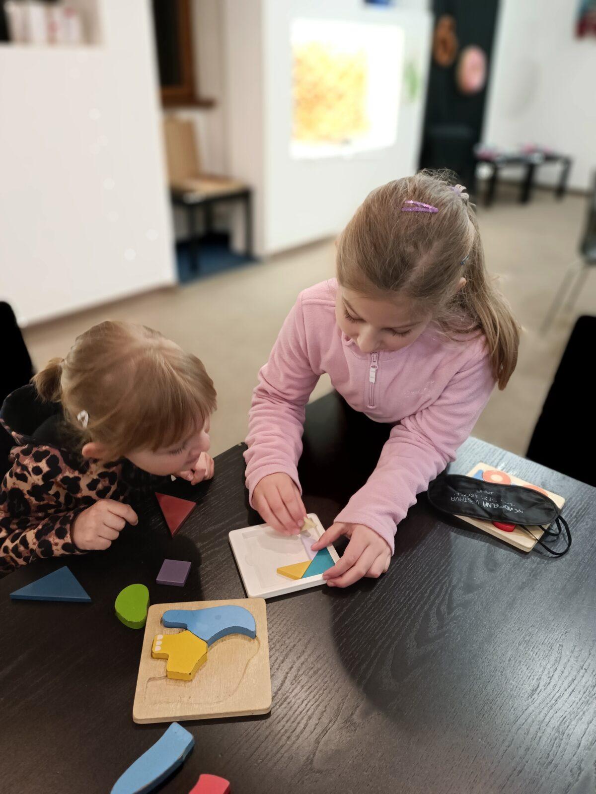 TLAPKY 1.-Praha- cesta a Neviditelná výstava - 12