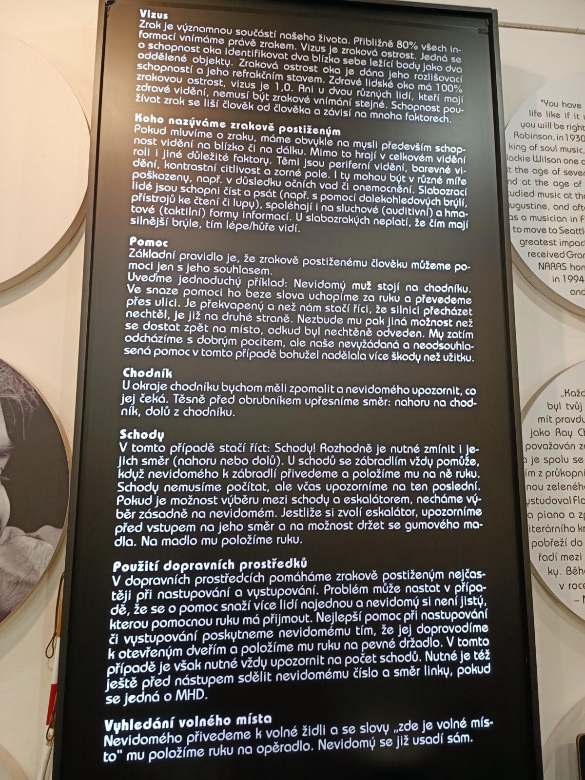 TLAPKY 1.-Praha- cesta a Neviditelná výstava - 16