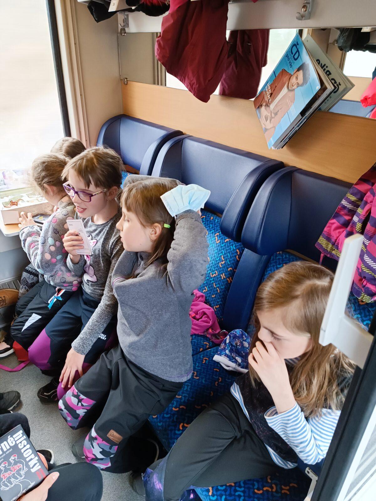 TLAPKY 1.-Praha- cesta a Neviditelná výstava - 25