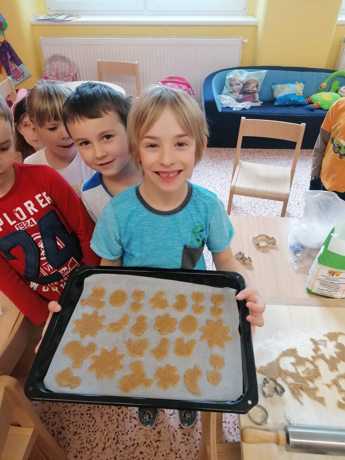 "Hody, hody, doprovody": "pečeme velikonoční perníčky" :-) - 26