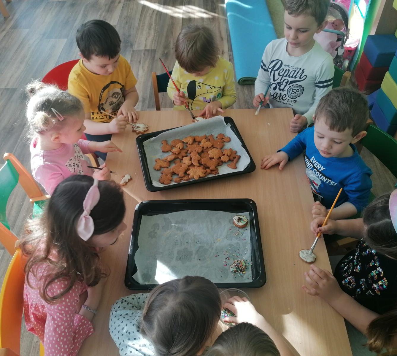 "Hody, hody, doprovody": "pečeme velikonoční perníčky" :-) - 38