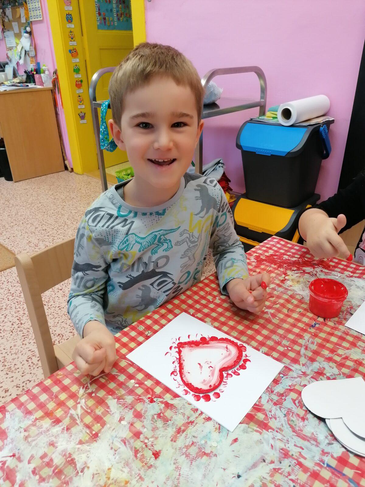 výroba přáníček pro maminky :-) - 18