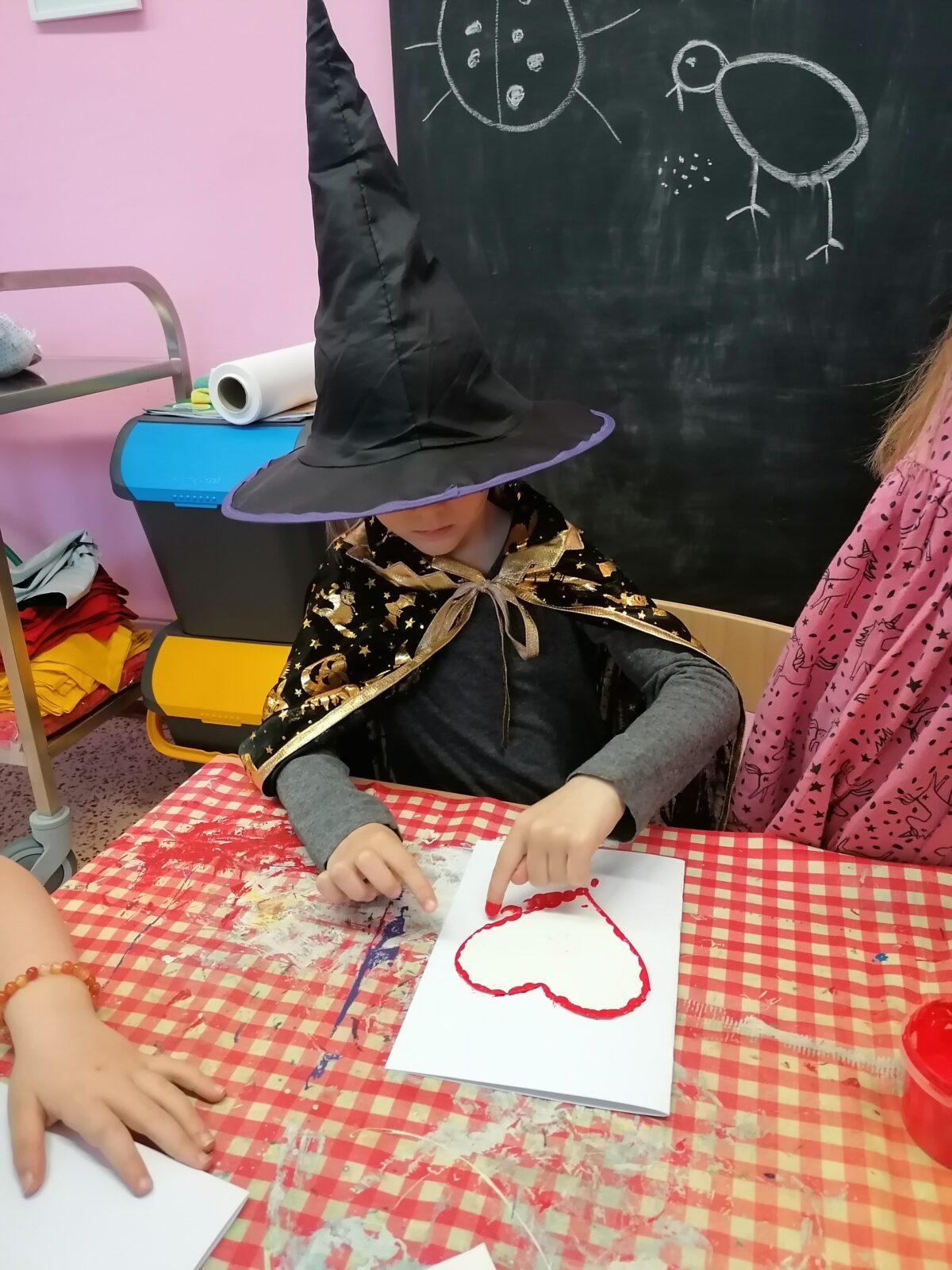 výroba přáníček pro maminky :-) - 24