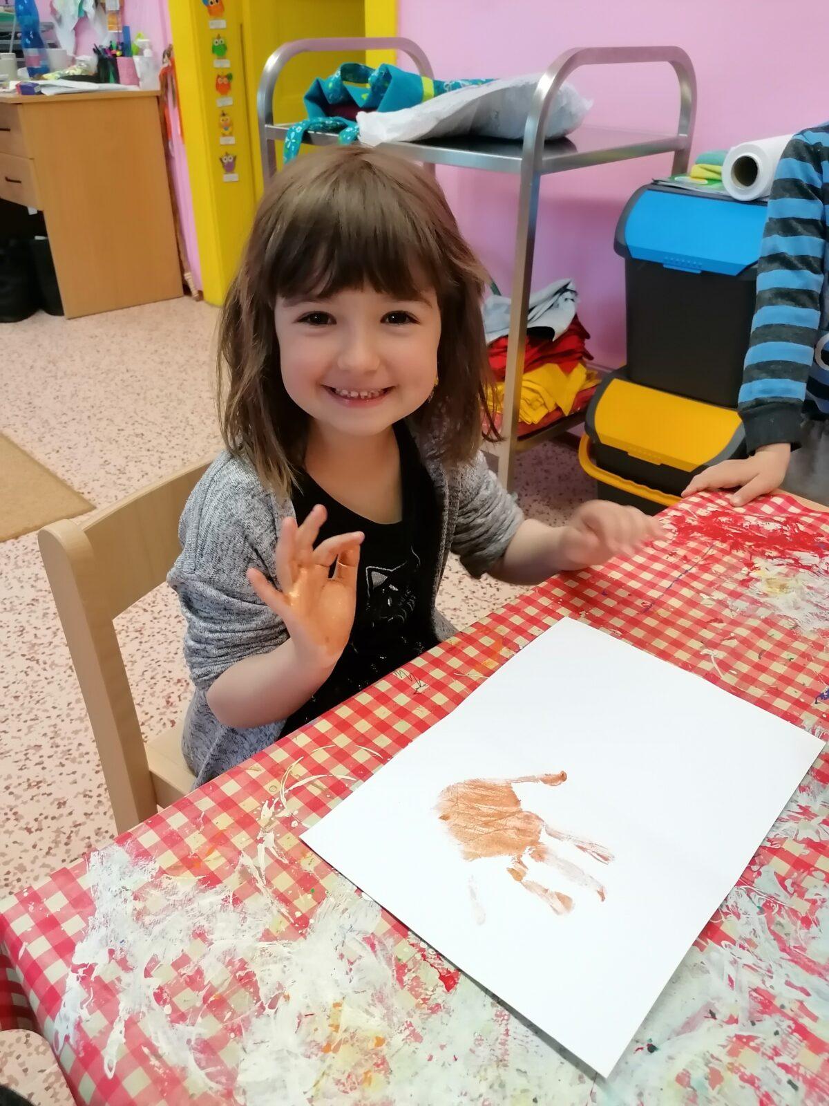 výroba přáníček pro maminky :-) - 46