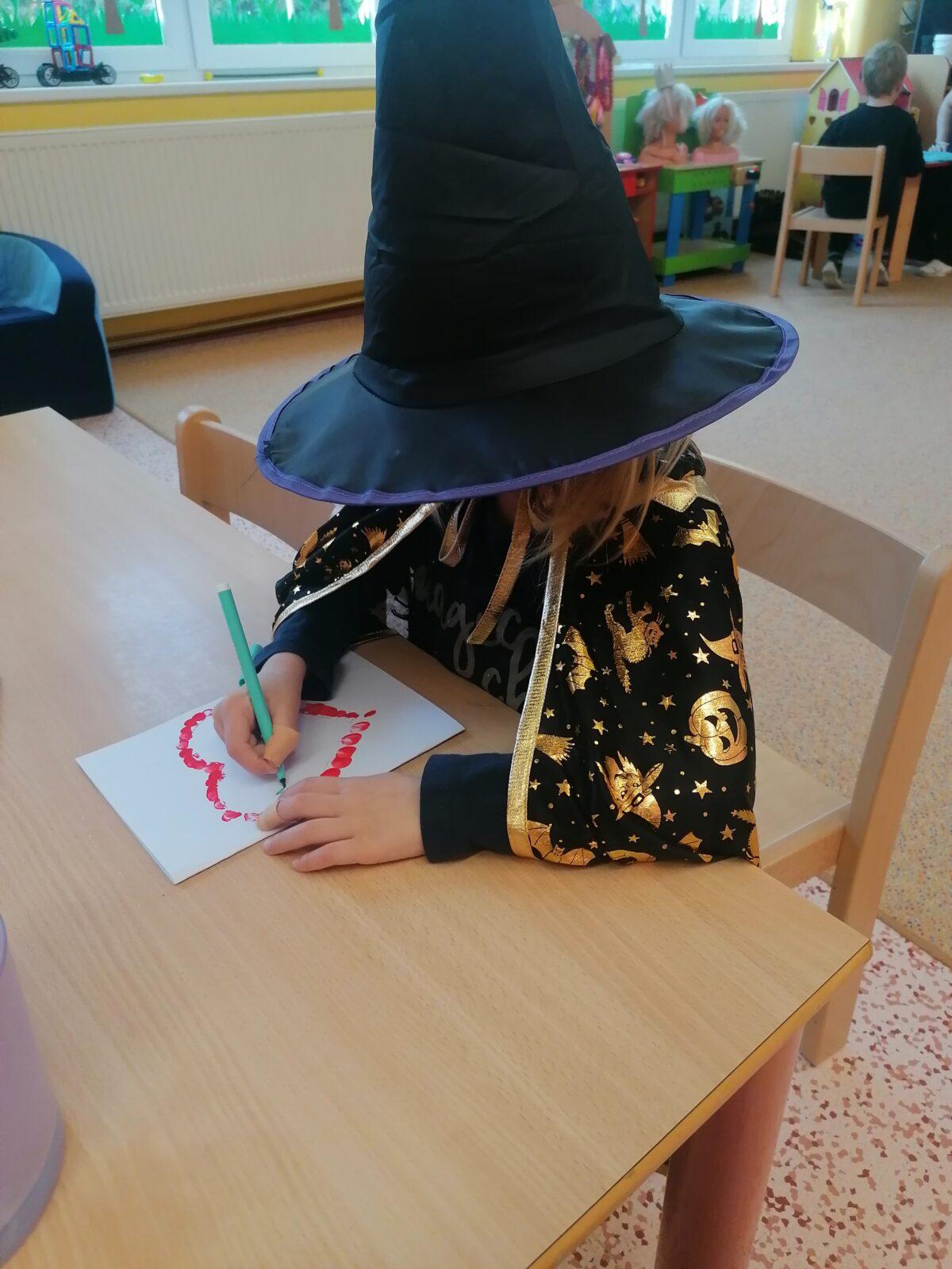 výroba přáníček pro maminky :-) - 49