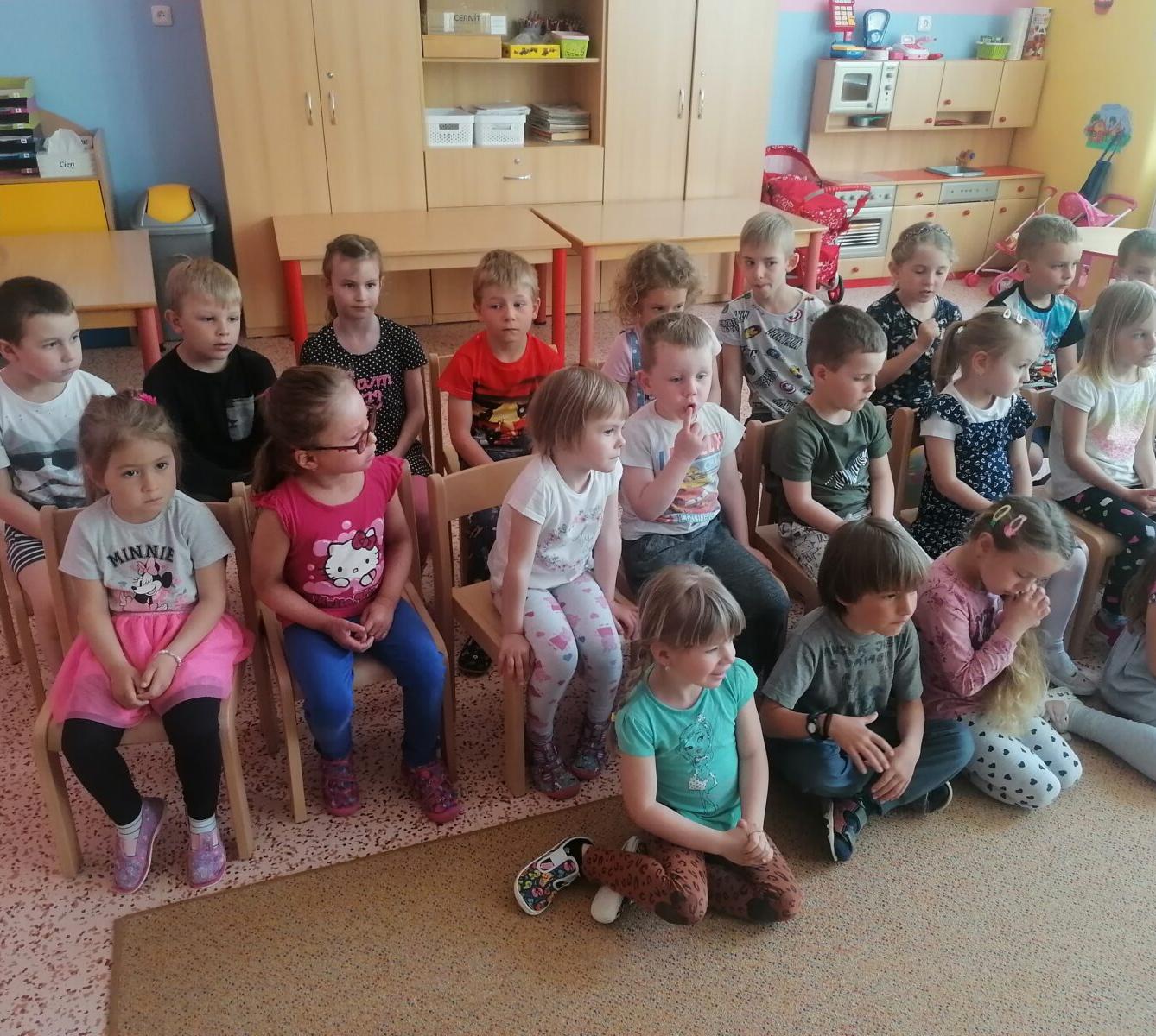 divadélko: "Jak Honza ke štěstí přišel" :-) - 1